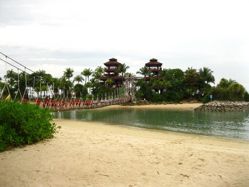 Пляж Palawan Beach