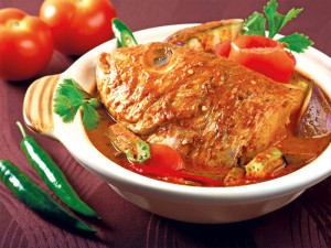 Рыбная голова под соусом карри (Fish Head Curry)